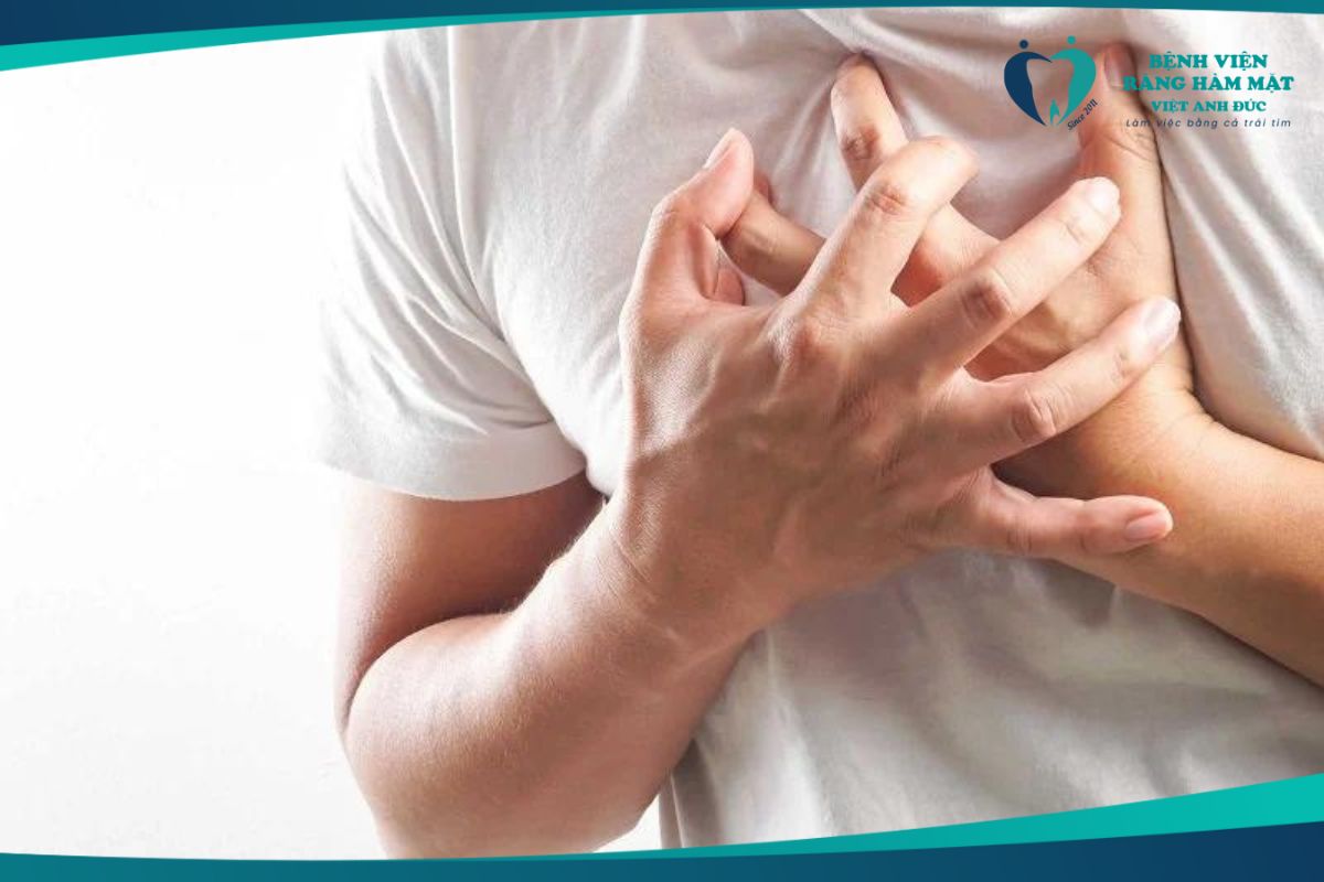 Viêm nha chu làm tăng nguy cơ mắc bệnh tim và đột quỵ